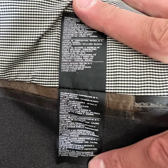 Armani collezioni waterproof over coat - Picture 8 of 11